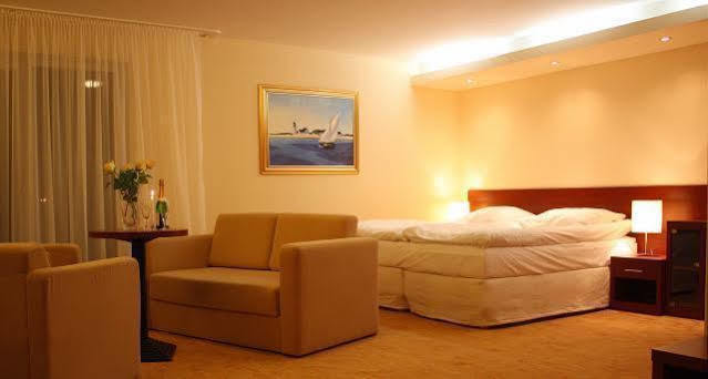 Krol Plaza Spa & Wellness Jarosławiec Esterno foto